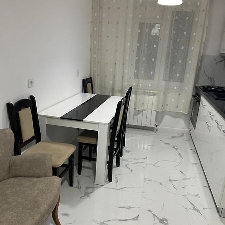 Apartament Central Ramnicu Valcea Exterior photo
